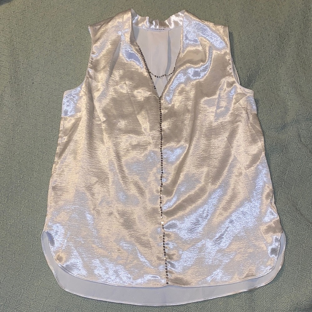 Tahari Pearl White Chain Blouse